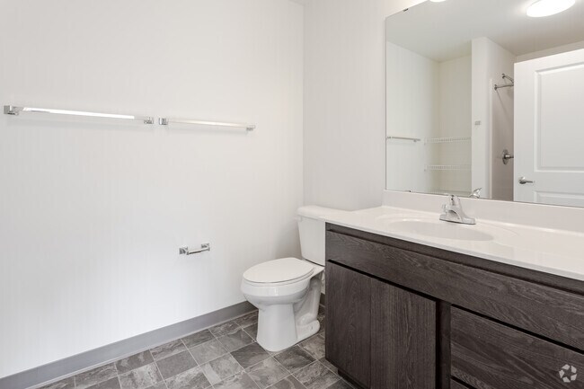 3 habitaciones, 2 baños - 1100 pies cuadrados - Vista Ridge