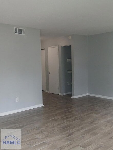 910 Berkshire Terrace