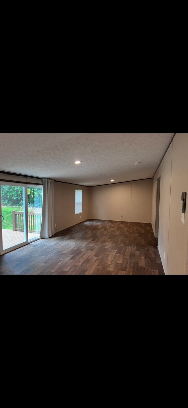 Photo - 2642 Forbes Rd