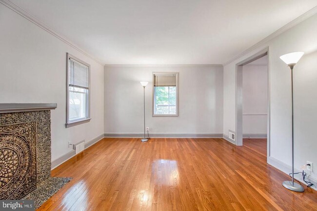 Photo - 6102 Greenspring Ave