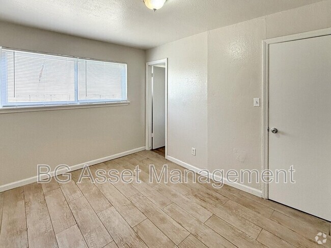 Building Photo - 728 Darina Ave Unit 9 Rental