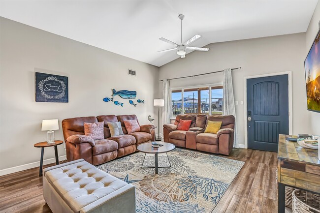 Photo - 21600 Zachary Dr