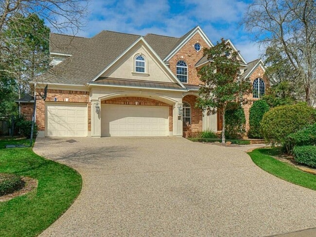 Photo - 127 E Bracebridge Cir