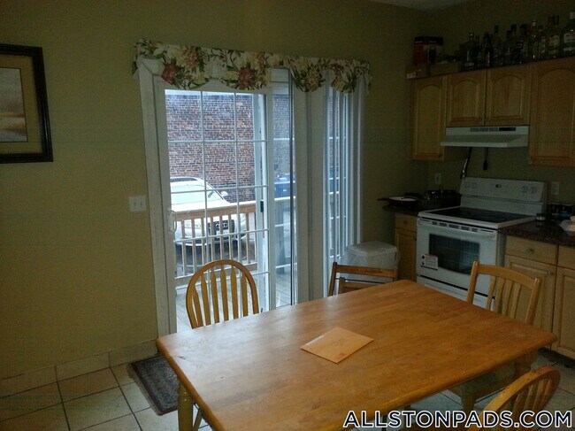 Photo - 21 Highgate St