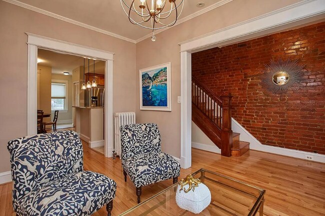 Photo - 3 level townhouse w 2br 2.5ba, parking spo...