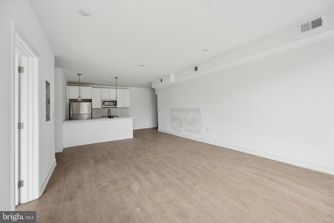 Photo - 1614 Ridge Ave Unit 302