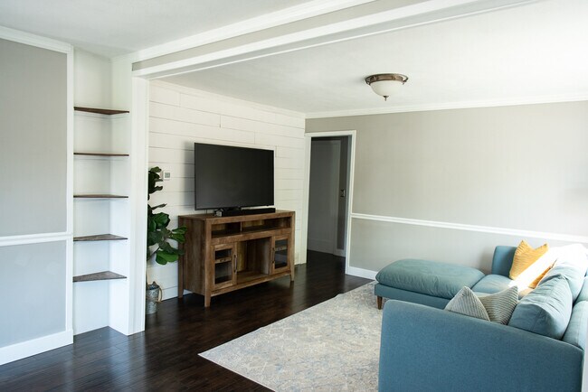 Photo - 6812 Voyager Pl