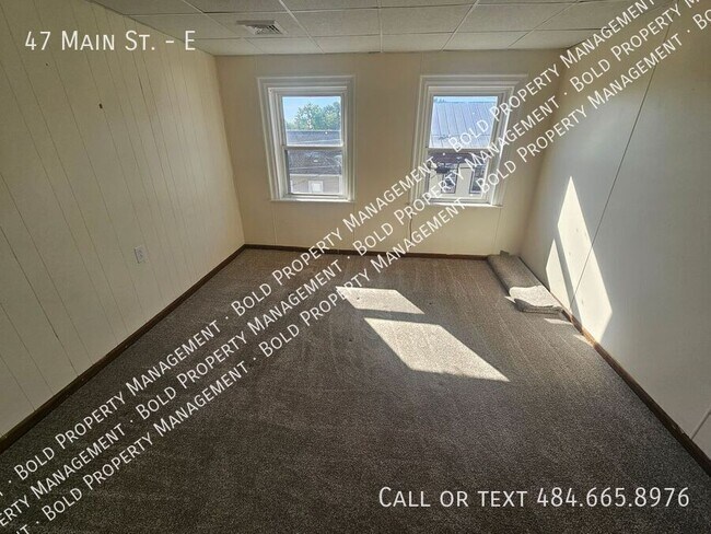 Photo - 47 Main St Unit E