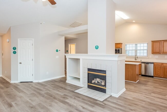 Photo - 5839 Mahogany Pl SW