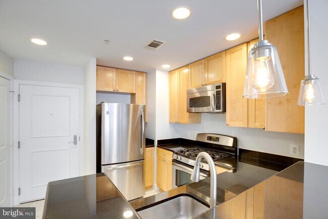 Photo - 3600 S Glebe Rd Unidad 427W