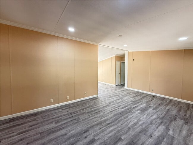 Building Photo - 16767 Oak Knoll Dr Rental