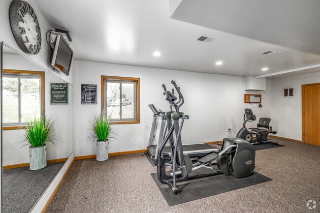 Gimnasio - Woodfield Heights Apartments