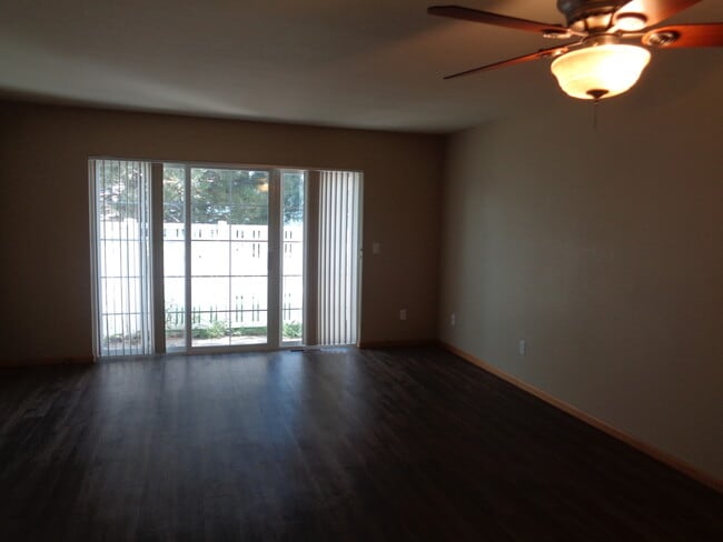 Photo - 2 Bedroom, 2 1/2 Bathroom Townhome on West End