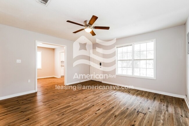 Photo - 320 McTyere Ave