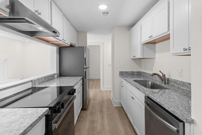 Photo - AVAILABLE NOW. 3 BED 1 BATH. IDEAL LOCATION IN BELLEVUE. CLOSE TO EVERYTHING WEST NASHVILLE. NEWL...