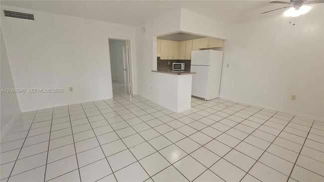 Photo - 1230 W 54th St Unit 226A