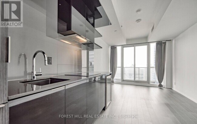 Photo - 70 Temperance St Unit 4605