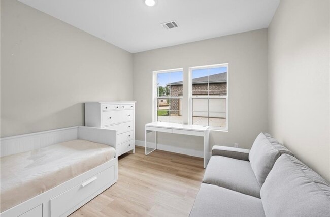 Photo - 2610 Piemonte Ave