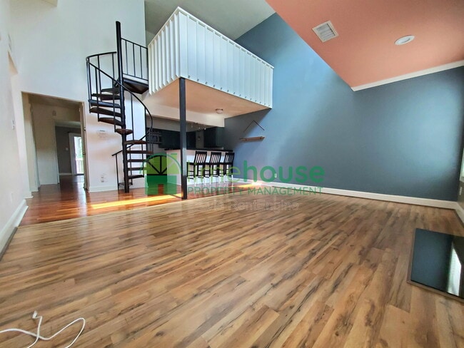 Photo - 2104 Point Hollow Ct. Unit 1