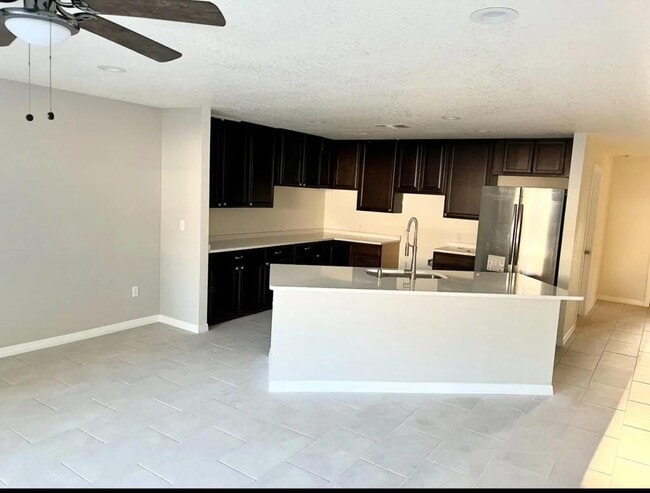 Photo - 827 N Florence Ave