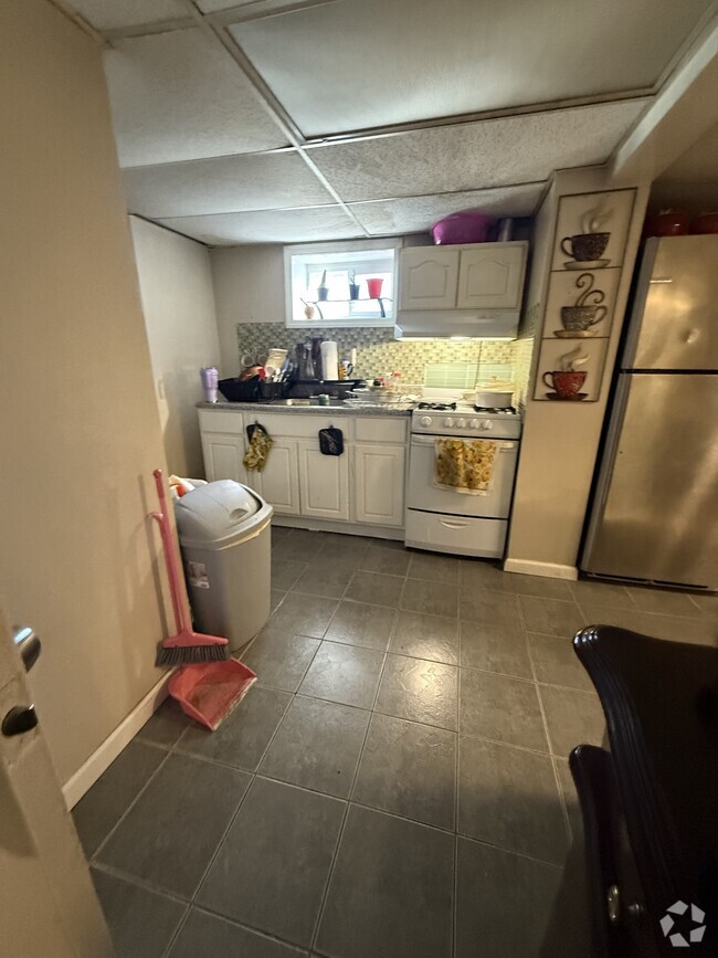 Building Photo - 201 Joralemon St Unit Cozy place Rental