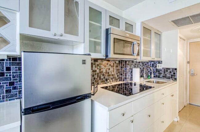 Photo - 19201 Collins Ave Unit 123