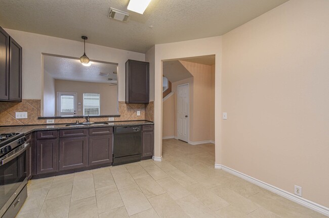 Photo - 29704 Sullivan Oaks Dr