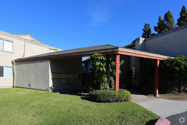 Photo - Michael Arms Apartments