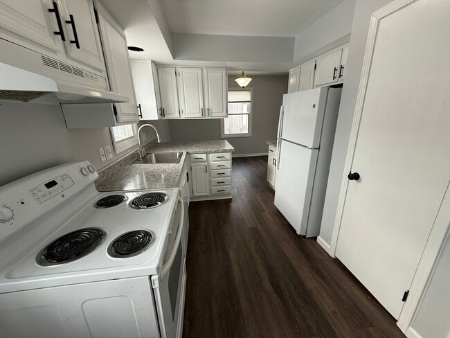 Photo - 6755 Woodlake Dr