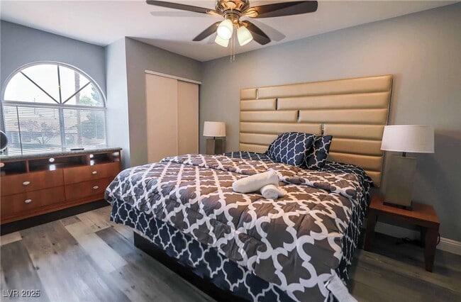 Photo - 6737 W Evanston Ave