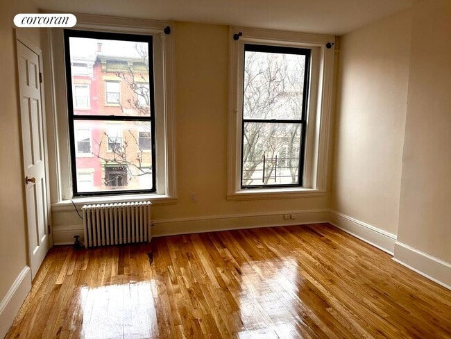 Photo - 42 Woodhull St