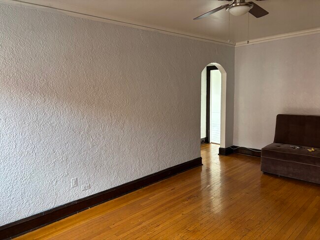 1480 W Winnemac Ave Unit 3