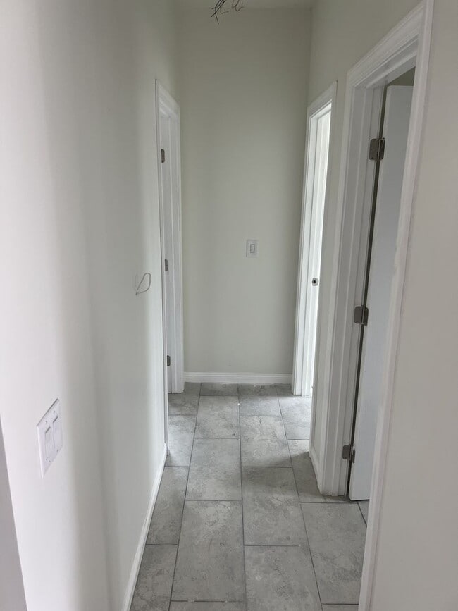 Photo - JE3607 Unit 3607-C