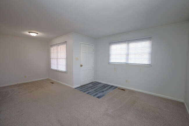 Photo - 2304 Bemiss Rd