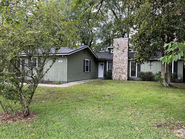 Building Photo - 7345 Boysenberry Ln N Unit 3 Bedroom 2 Bath House