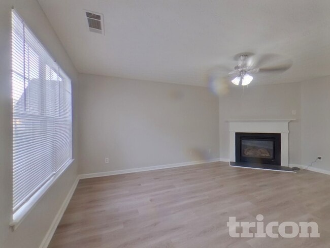 Photo - 176 Spring Walk Wy