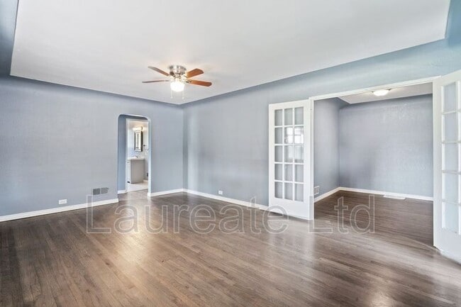 Photo - 2880 Harrison St