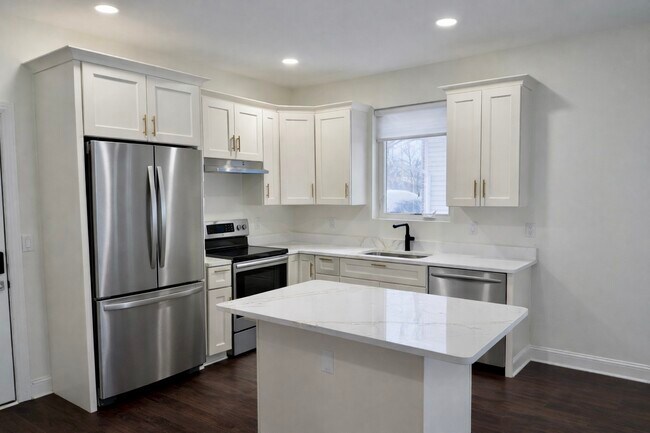 Photo - 3455 La Salle Dr