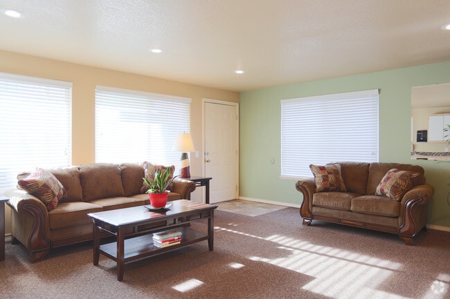 Photo - South Pointe Apartments
