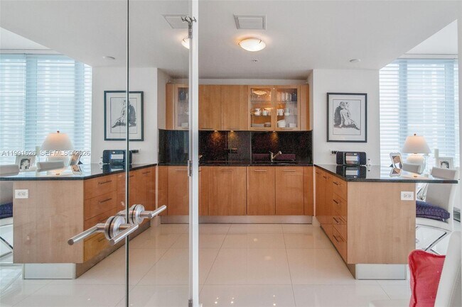 Photo - 6899 Collins Ave Unit 1009