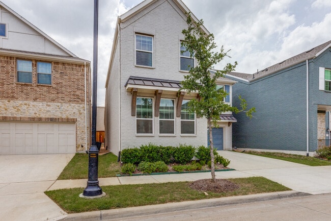 Photo - 4249 Watson Way