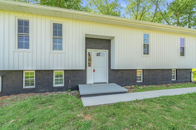 Photo - 2827 Shiloh Cir