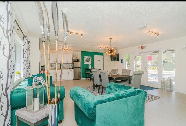 Leasing Office