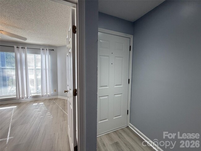 Photo - 726 Southwest Dr