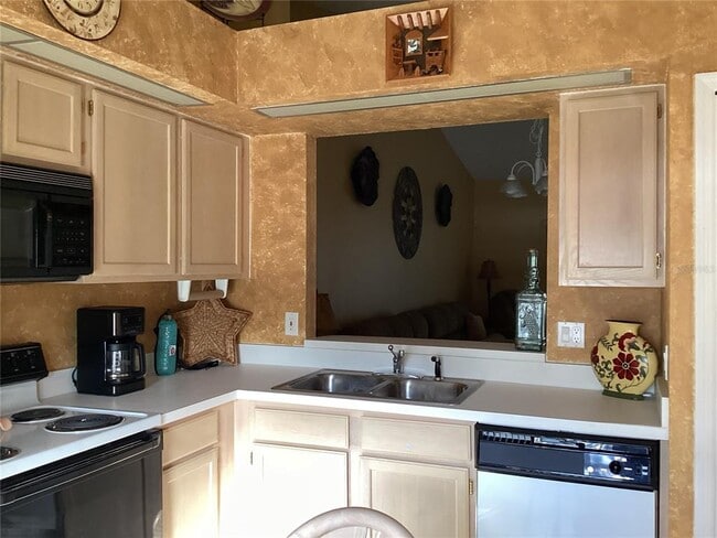 Photo - 13931 Timberland Dr Unit 202