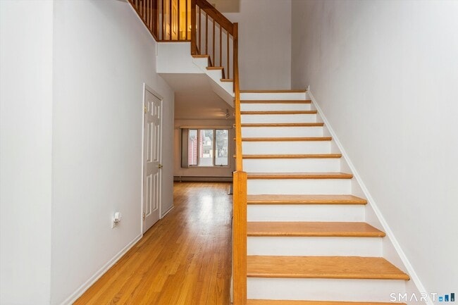 Photo - 81 Pemberwick Rd Unit A