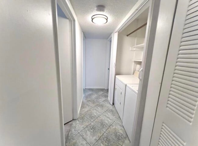 Photo - 3100 Riverside Dr Unit 307