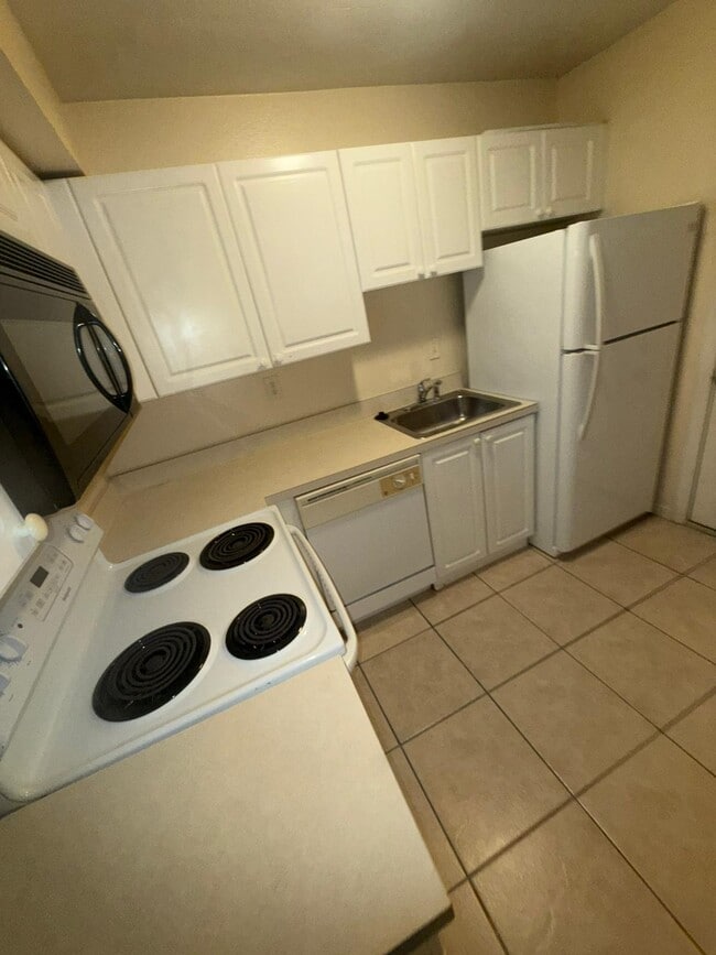 Photo - 204 Poinsettia Pine Ct Unit 101