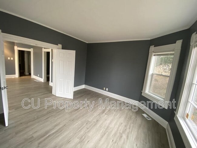 Photo - 1601 N Mckinley Ave