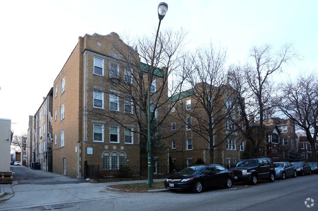 Rogers Park - Rogers Park Apartments